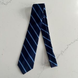 Brooks Brothers 100% Silk Tie - Navy and Blue Stripe